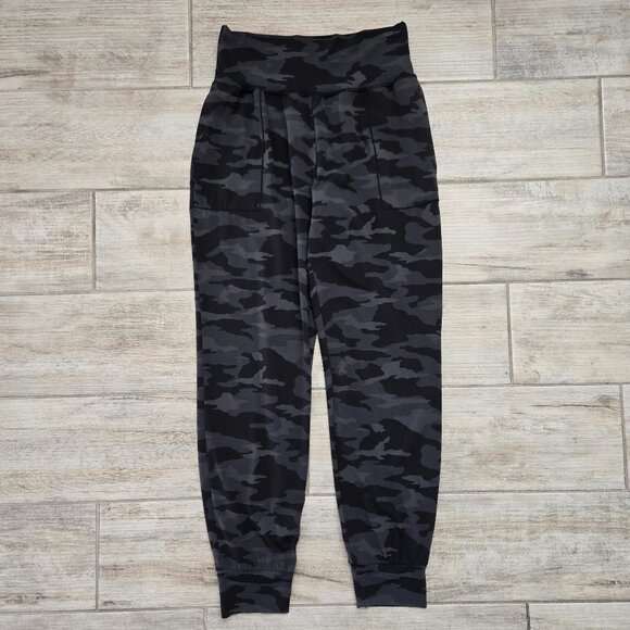 Athleta Salutation Camo Jogger Women's Soft Workout Activewear Military Yoga MT - Picture 1 of 9